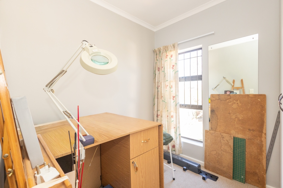 2 Bedroom Property for Sale in Vredelust Western Cape